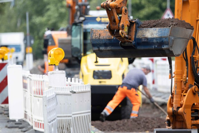 PM 24_26 Bild Ein Jahr Bundesregierung.jpg