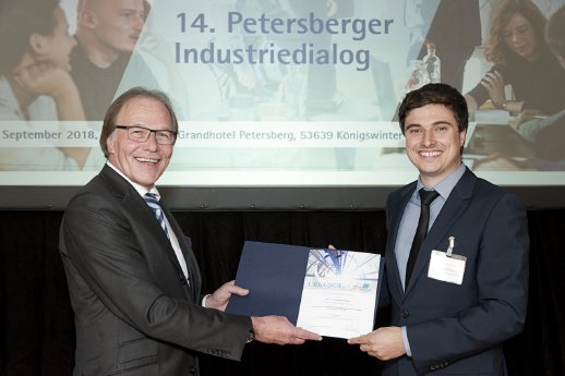Pressefoto_FraunhoferIISB_Wissenschaftspreis-Industrieforschung-2018_AlexanderTobisch_copyright-.jpg
