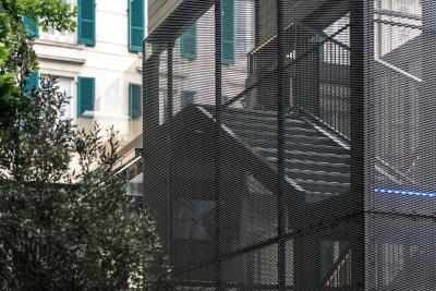 Aufgang zur Brücke aus Mevaco Streckmetall - Außenansicht.
Foto: Gerd Eder