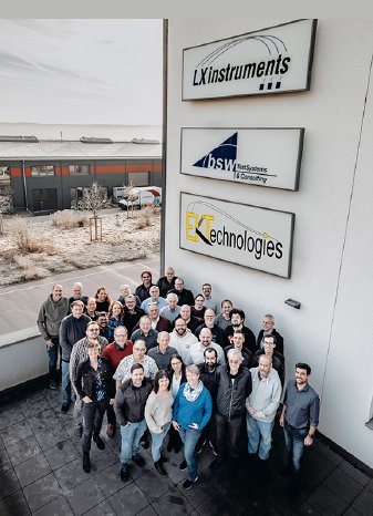 2026-01-gruppenbild-terrasse-800px.jpg