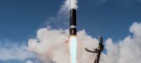 Rakete von Rocket Lab beim Start