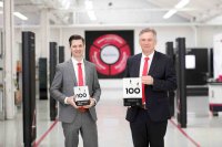 Markus Asch (r.), CEO Rittal International und Vorsitzender der Geschäftsführung, Philipp Guth, CTO von Rittal