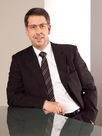 frank_bolten_gf_sharp_electronics.jpg