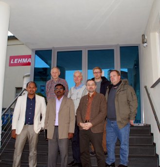 Gruppenbild mit Vertretern der Lehmann-UMT sowie von den Universitäten Hannover und Chennai.jpg