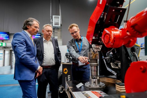 Presserundgang_metro~ristian Seeling.jpg