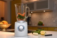 Von Pesto bis Proteinshake: TÜV SÜD-Tipps für den richtigen Standmixer