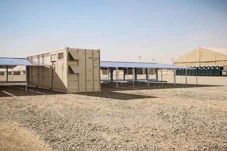 Vielfältige Einsatzbereiche: Der Solarcontainer eignet sich u.a. zur Energieversorgung von Camps.