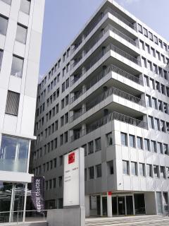 Neue Bürowelten im Design Offices Stuttgart Tower / Foto: REHAU
