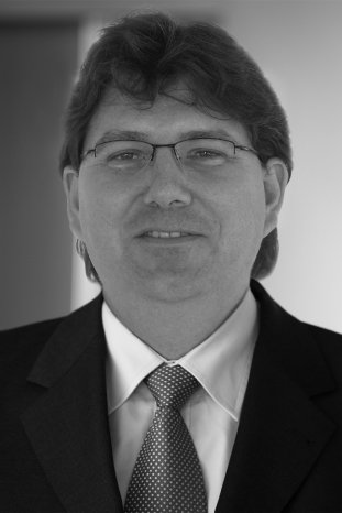 schaedlich_portrait.jpg