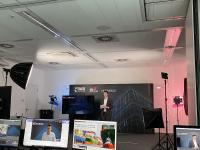 Tobias Schröer, Bereichsleiter Produktionsmanagement am FIR eröffnet den digitalen FIR-Thementag [© FIR e. V. an der RWTH Aachen]