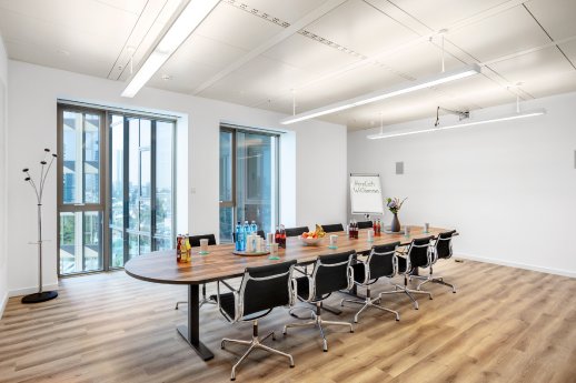 T185 Konferenzraum Messe.jpg