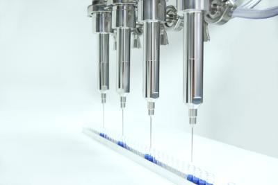 Abfüllpumpen in der Pharmaproduktion: Kurze Taktzeiten und hohe Flexibilität bei der Abfüllung von viskosen Produkte für Volumen von 0,1-20 ml