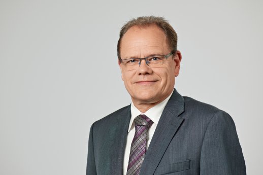 Claus Oetter.jpg