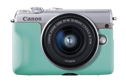 EOS_M100_Gray_Front_LightBlue_Jacket_EF-M_15-45mm_IS_STM_tcm83-1604599.jpg
