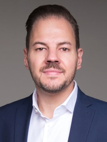 Kuncz_Christian_bea_6x8.jpg