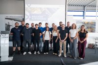 Die erfolgreichen Absolventinnen und Absolventen der Vahle Ausbildung gemeinsam mit ihren Ausbilderinnen und Ausbildern bei der diesjährigen Absolventenfeier.