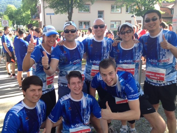 Das datadirect Laufteam, auch Cool Blue Runnings genannt..JPG