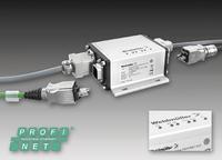 Weidmüller FreeCon Active PROFINET Medienkonverter: Konvertierung von RJ45- auf POF-Verkabelung  – zugleich mit Diagnose der LWL-Strecke und Meldung bei notwendigem Austausch. Detail: Alarmmeldung via LEDs bei Toleranzüberschreitung