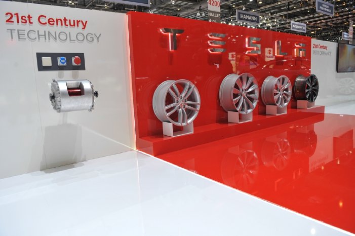 TESLA Motors_Technology Markenwand.jpg