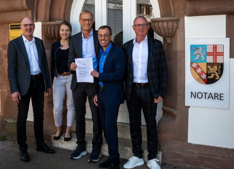 PR_Vertragsunterzeichnung_DE_2025_01.jpg
