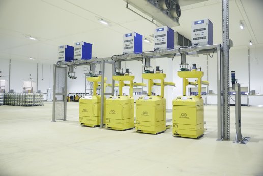 ek-robotics-AGV Manufacturer-ARLA-Foods-Beverage industry.jpg