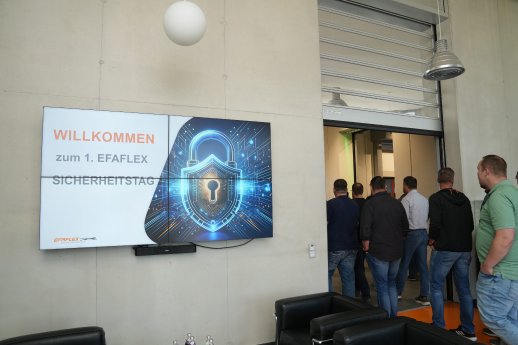 Sicherheitstag bei EFAFLEX.JPG