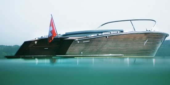 Boesch-Boot-2020-Hero Boat.jpg