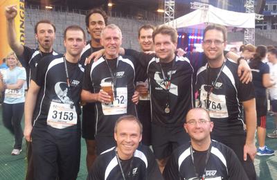 Das neunköpfige ISEC7-Team zeigte Mobilität beim diesjährigen B2RUN Hamburg.