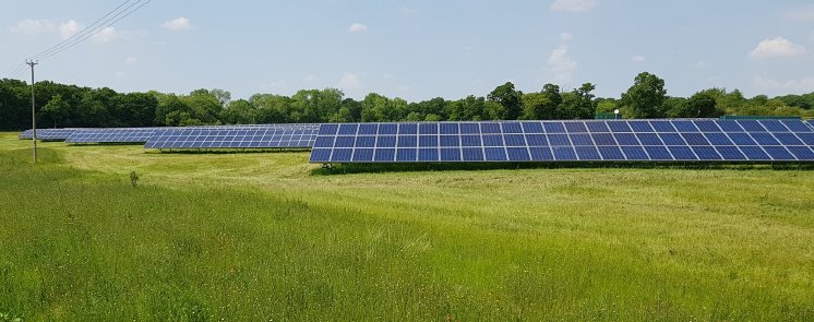 Press Photo East Yorshire Solar Farm.jpg