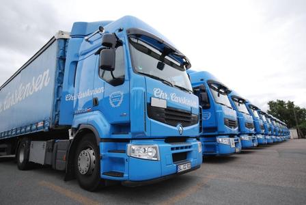 30 Renault Premium tragen seit kurzem das Blau der Spedition Christian Carstensen