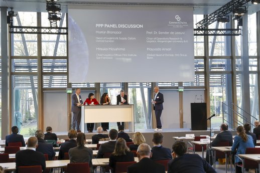ConnectChains_2024_PPP_Panel_Foto_Sebastian_Semmer_Logistics_Hall_of_Fame.jpg