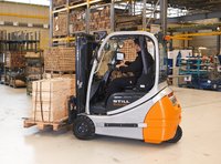 Das Still-Staplerleitsystem merkt sich permanent die realen Fahrzeiten aller Transporte zwischen Quell- und Zielplatz, Foto: STILL GmbH