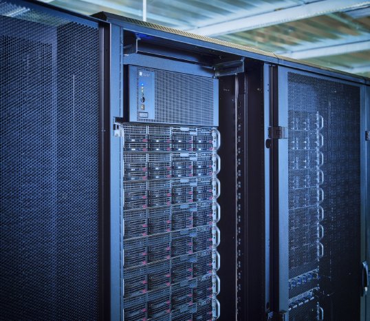 Q.ANT_Native_Processing_Server_as_an_intergral_component_in_AI_datacenters.jpg