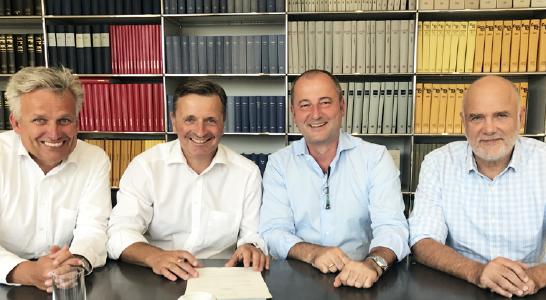 Concardis übernimmt Netzbetreiber Cardtech. V. l. n. r.: Thomas Bruns, COO von Concardis / Dr. Dietrich Gottwald, Geschäftsführer Cardtech / Marcus W. Mosen, CEO von Concardis / Werner Zimmermann, Gesellschafter Cardtech