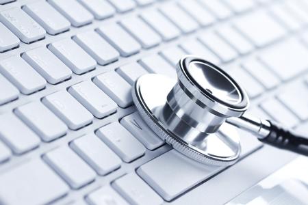 Qonsilus launcht zusammen mit Roche Diagnostics Deutschland wegweisende Entscheidungs-Plattform zur medizinischen Befundung