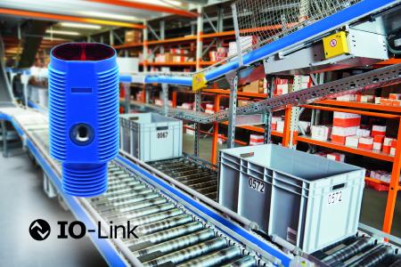 Ohne großen Überstand oder platzsparend bündig einbaubar: die kompakten photoelektrischen M18-Sensoren mit IO-Link von Contrinex