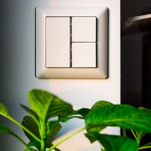 Wireless light control at the push of a button: dresden elektronik presents the Scene Switch