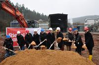 Der offizielle Spatenstich zum Neubau der Kurtz Eisengießerei 