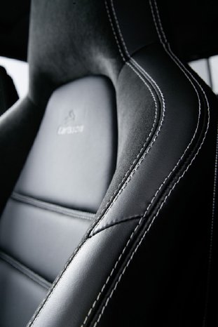Carlsson C63 Detail Interior Seat.jpg