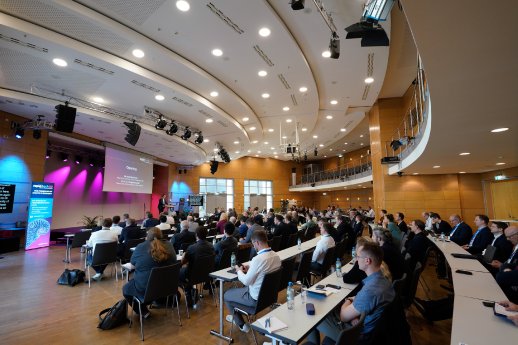Kongress-Eröffnung r~ristian Seeling.jpg