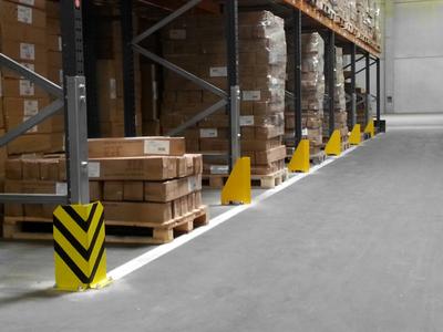 SNI reparatiert Regale und stellt statische Neuverteilung aus