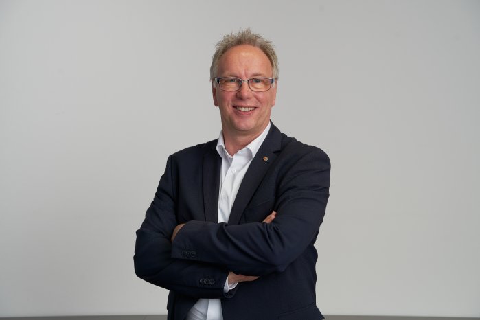 Wolfgang Schaffer_02.png