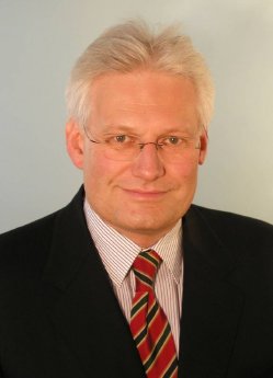 Prof.-Claus-Dieter-Heidecke.jpg