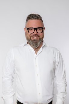 Lukas Fischer.jpg