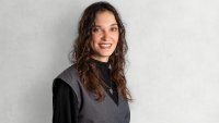 Antonia Ivanda erklärt im Interview, worauf es bei der Prüfung des CO₂-Fußabdrucks für Unternehmen ankommt und wie das SKZ hierbei unterstützen kann. (Foto: Luca Hoffmannbeck, SKZ) Antonia Ivanda erklärt im Interview, worauf es bei der Prüfung des CO₂-Fußabdrucks für Unternehmen ankommt und wie das SKZ hierbei unterstützen kann. (Foto: Luca Hoffmannbeck, SKZ)