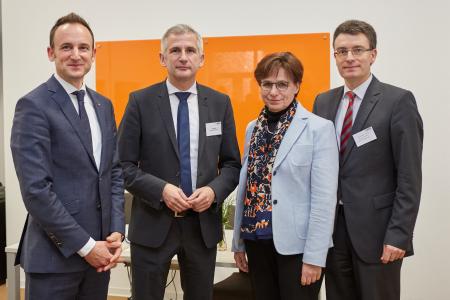 Dominik Fehringer, Sven Hantel, OB Edith Schreiner, BM Thorsten Erny