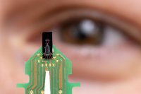 Der intelligente Sensor wird das Herzstück innovativer Hörgeräte sein © Michael Reichel