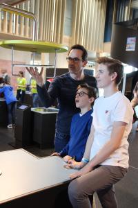 Seit zehn Jahren begeistert explorhino Kinder und Jugendliche für Naturwissenschaft und Technik. Das wird jetzt mit vielen Aktionen und einer großen Jubiläumsparty gefeiert / Fotohinweis: © Hochschule Aalen | Susanne Garreis