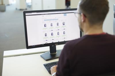 Im Vertrieb ermöglichen digitale Berührungspunkte, wie beispielsweise abgestufte Auslegungstools, die Suche nach dem passenden Produkt / Bild: WITTENSTEIN SE