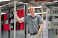 Marcel Birkenberger, Leiter Fertigung und Produktion bei der gefeba Elektro GmbH: 